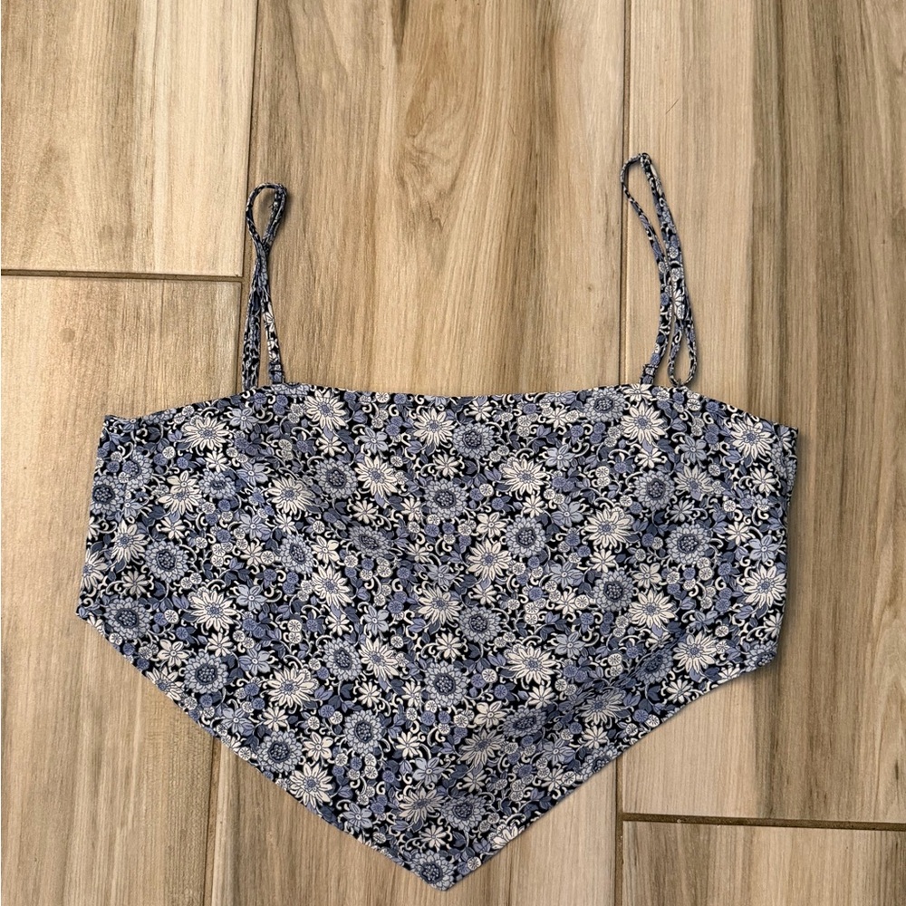 Abercrombie & Fitch Crop Top